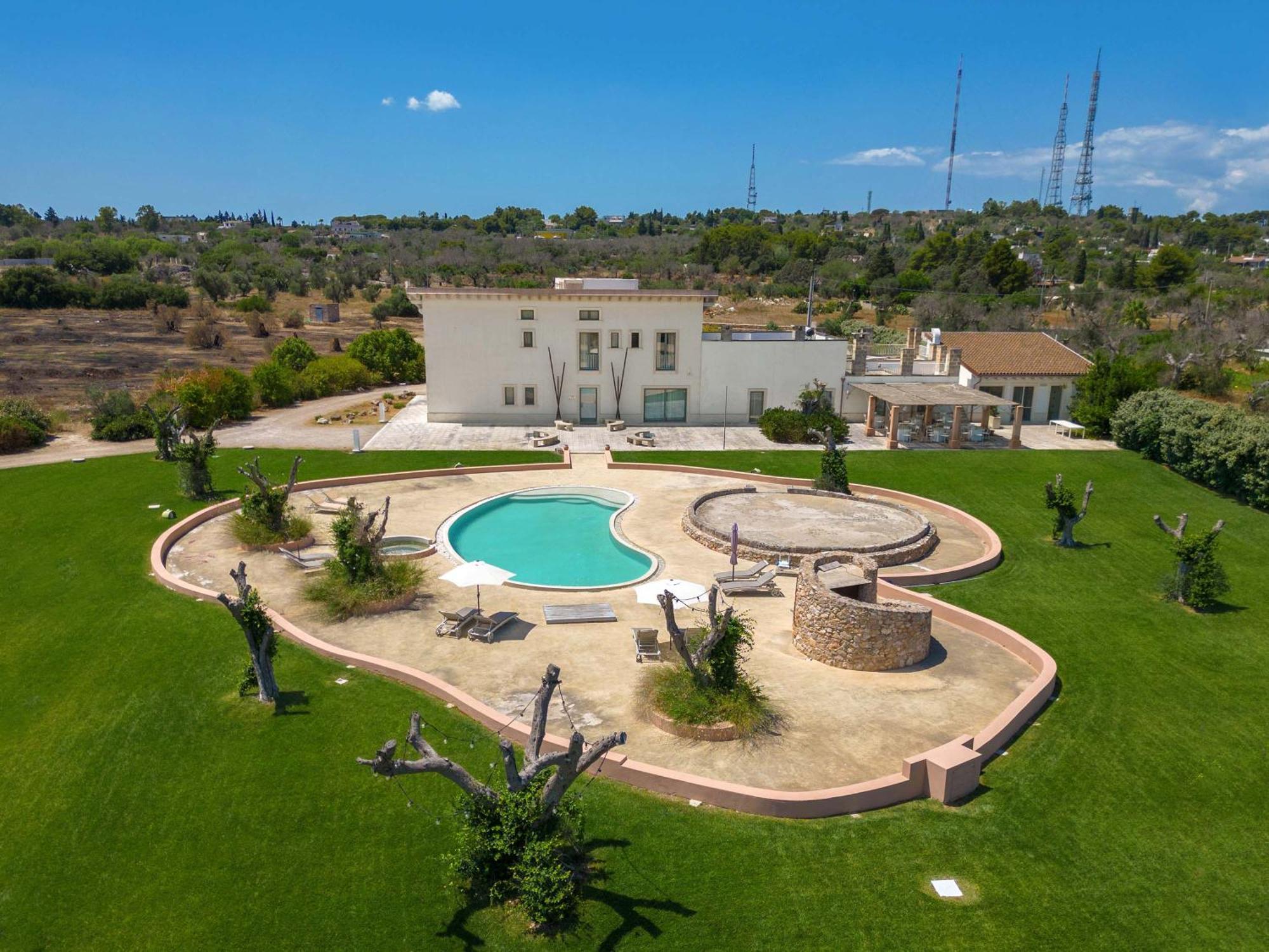 Masseria Sant'eleuterio Фермерский дом *
